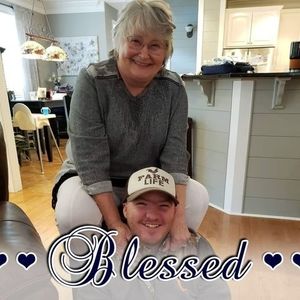 Meet your Posher, Yvonne